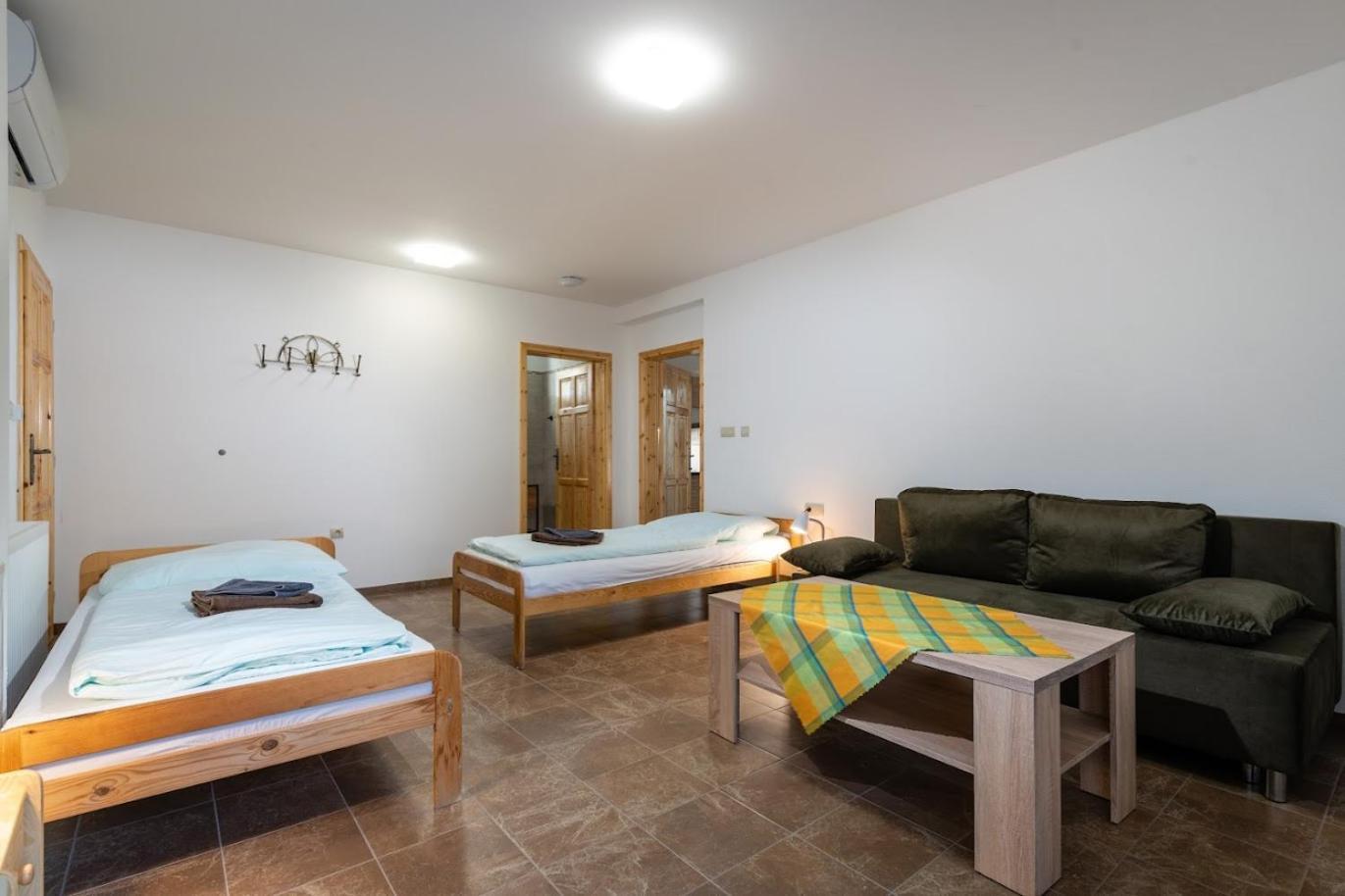 Rezidencia Podhajska Aparthotel Exterior photo